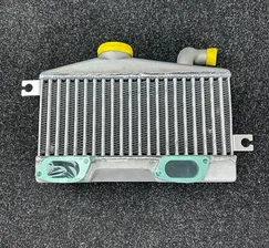 Интеркулер - Top Mount - Subaru Impreza WRX STI GC8 GF8 Forester SF SG
