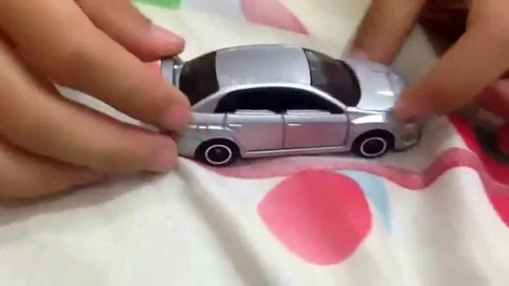 Jeriel explaining every detail of Subaru Impreza (Takara Tomi Tomica no 7)